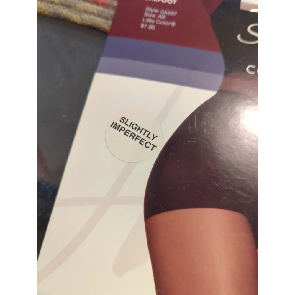 Vintage New Hanes Silk Reflections‎ Silky Sheer Pantyhose Size AB Little Color